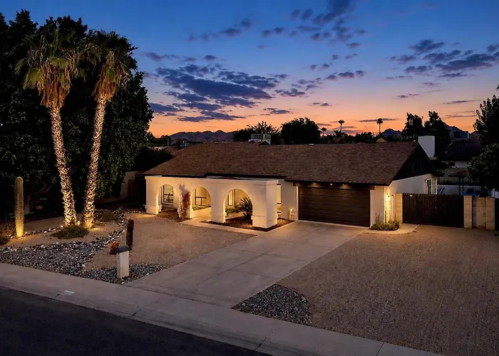 Spacious Oasis W/ Pool & Game Ferienhaus Phoenix
