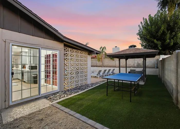 Spacious Oasis W/ Pool & Game Ferienhaus Phoenix