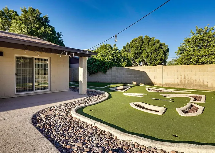 Ferienhaus Spacious Oasis W/ Pool & Game