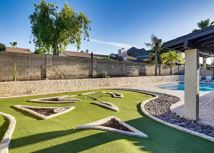 Spacious Oasis W/ Pool & Game Ferienhaus *