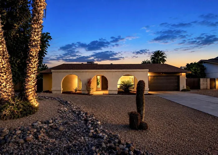 Ferienhaus Spacious Oasis W/ Pool & Game *